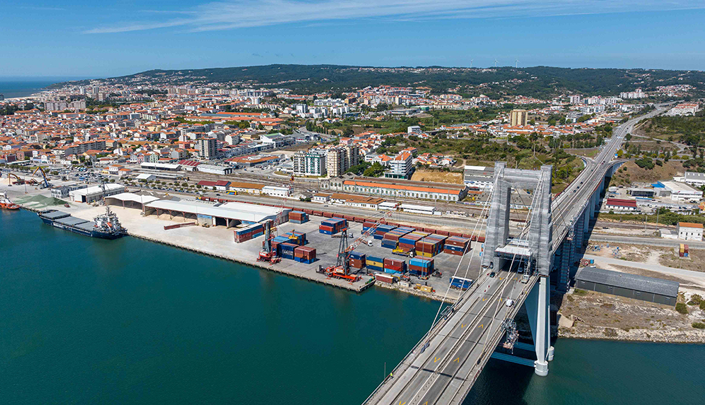 F. Da Foz, Portugués